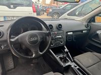 Usado Audi A3 Attraction 140 CV (102 kW) 2003 Azul Utilitario