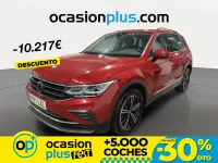 Usado VW Tiguan Life 150 CV (110 kW) 2022 Rojo SUV