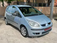 Usado Mitsubishi Colt Invite 75 CV (55 kW) 2005 Azul Utilitario