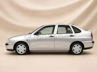 Usado Seat Cordoba Stella 90 CV (66 kW) 2001 Gris / plata Berlina