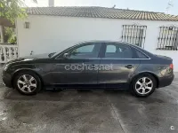 Usado Audi A4 136 CV (100 kW) 2010 Negro Familiar