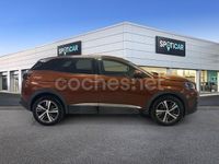 Usado Peugeot 3008 Allure 130 CV (95 kW) 2020 Naranja SUV