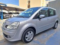 Usado Renault Modus Dynamique 85 CV (62 kW) 2008 Gris / plata Monovolumen