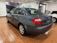 Usado Audi A4 163 CV (119 kW) 2003 Gris / plata Berlina