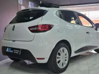 Usado Renault Clio Business 75 CV (55 kW) 2018 Blanco Utilitario