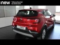 Usado Renault Captur Zen 159 CV (116 kW) 2021 Rojo SUV