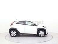 Usado Toyota Aygo X Play 72 CV (52 kW) 2025 Blanco SUV
