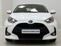 Usado Toyota Yaris Active 116 CV (85 kW) 2022 Blanco Utilitario