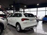 Usado Skoda Kamiq Ambition 110 CV (80 kW) 2023 Blanco SUV