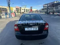 Usado Ford Focus Ghia 115 CV (84 kW) 2007 Negro Berlina