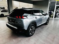 Usado Peugeot 2008 Allure 110 CV (80 kW) 2020 Gris / plata SUV