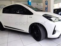 Usado Toyota Yaris Hybrid 100 CV (73 kW) 2019 Blanco Berlina