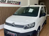 Usado Citroën Berlingo Live 102 CV (75 kW) 2021 Blanco Monovolumen