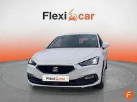 Usado Seat Leon Style 130 CV (95 kW) 2020 Blanco Familiar