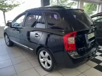 Usado Kia Carens 140 CV (102 kW) 2007 Negro Monovolumen