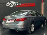 Usado Infiniti Q50 170 CV (125 kW) 2017 Gris / plata Berlina