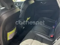 Usado Volvo XC60 R-Design 190 CV (139 kW) 2019 Gris / plata SUV