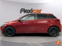 Begagnad Hyundai i20 101 HK (74 kW) 2017 Röd Halvkombi