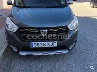 Usado Dacia Lodgy Stepway 109 CV (80 kW) 2018 Gris / plata Monovolumen