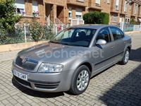 Usado Skoda Superb Ambition 105 CV (77 kW) 2009 Beige Berlina