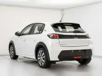 Usado Peugeot e-208 Active 100 kW (136 CV) 2024 Blanco Utilitario
