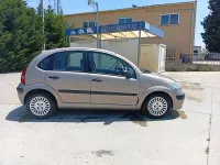 Usado Citroën C3 Exclusive 92 CV (67 kW) 2005 Beige Berlina