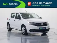 Usado Dacia Sandero Ambiance 75 CV (55 kW) 2017 Blanco Utilitario