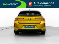 Usado Opel Astra GS Line 131 CV (96 kW) 2022 Amarillo Utilitario