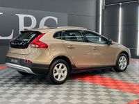 Usado Volvo V40 CC Momentum 120 CV (88 kW) 2016 Marrón Familiar