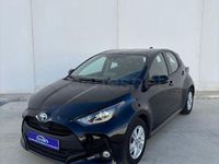 Usado Toyota Yaris Hybrid Business Edition 116 CV (85 kW) 2021 Negro Berlina