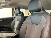 Usado Kia Niro 141 CV (103 kW) 2024 Rojo SUV