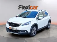 Usado Peugeot 2008 Active 100 CV (73 kW) 2019 Blanco SUV