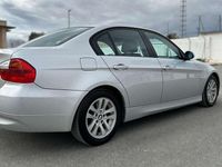 Käytetty BMW 320 177 HP (130 kW) 2008 Harmaa Sedan