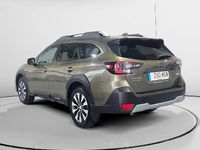 Usado Subaru Outback 171 CV (125 kW) 2023 Verde Familiar