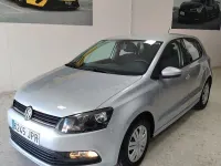 Usado VW Polo Edition 60 CV (44 kW) 2016 Gris / plata Berlina