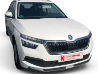 Usado Skoda Kamiq Ambition 110 CV (80 kW) 2021 Blanco SUV