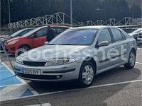 Usado Renault Laguna II Expression 120 CV (88 kW) 2002 Gris / plata Berlina