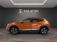 Usado Peugeot 2008 Allure 110 CV (80 kW) 2021 Naranja SUV