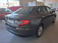 Occasion Fiat Tipo Lounge 95 PK (69 kW) 2017 Rood Sedan
