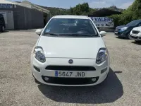 Usado Fiat Punto Pop 77 CV (56 kW) 2016 Blanco Utilitario