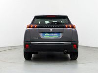 Usado Peugeot 2008 Active 110 CV (80 kW) 2021 Gris / plata SUV