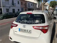 Usado Toyota Yaris City 69 CV (50 kW) 2018 Blanco Berlina