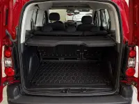 Usado Peugeot TePee Access 99 CV (72 kW) 2018 Rojo Van