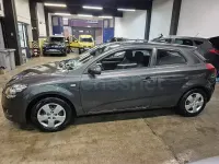 Usado Kia ProCeed Plus 90 CV (66 kW) 2012 Marrón Utilitario