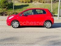Occasion Toyota Yaris Connect Style 101 PK (74 kW) 2011 Rood Hatchback