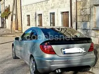 Usado Mercedes C220 143 CV (105 kW) 2004 Beige Berlina