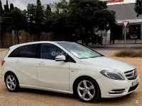 Usado Mercedes B180 109 CV (80 kW) 2012 Blanco Utilitario