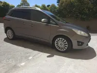 Usado Ford Grand C-Max Titanium 125 CV (91 kW) 2014 Marrón Monovolumen