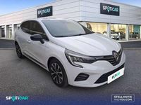 Usado Renault Clio V Techno 91 CV (66 kW) 2023 Gris Utilitario