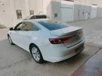 Usado Renault Talisman LIMITED 120 CV (88 kW) 2019 Blanco Berlina